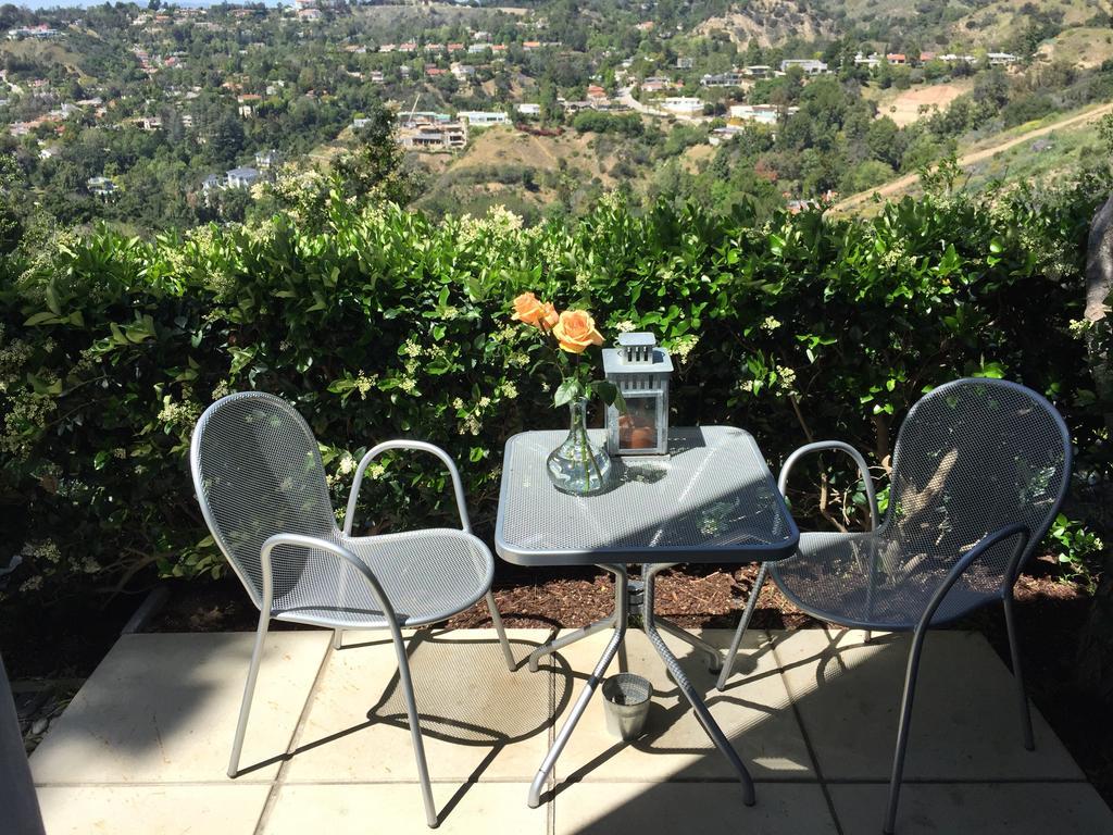 Silver Box Beverly Hills Los Angeles Exterior photo